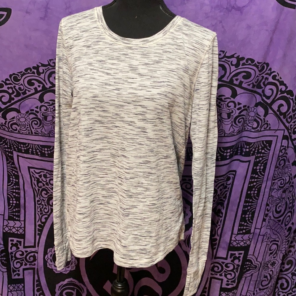 LULULEMON LONG SLEEVE OPEN BACK ATHLETIC SHIRT🦋
